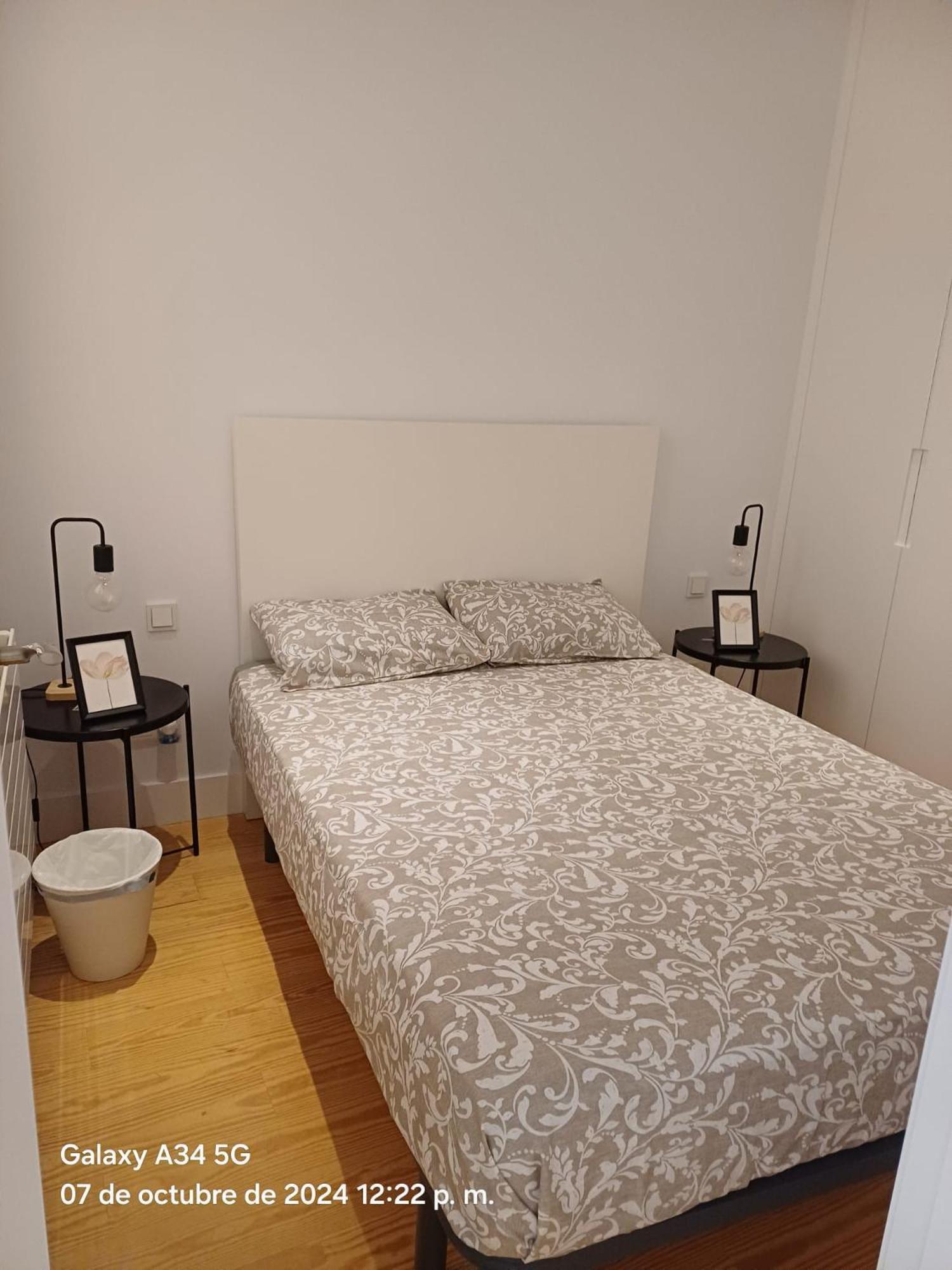 Private Rooms In Magdalena Street Madrid Kültér fotó